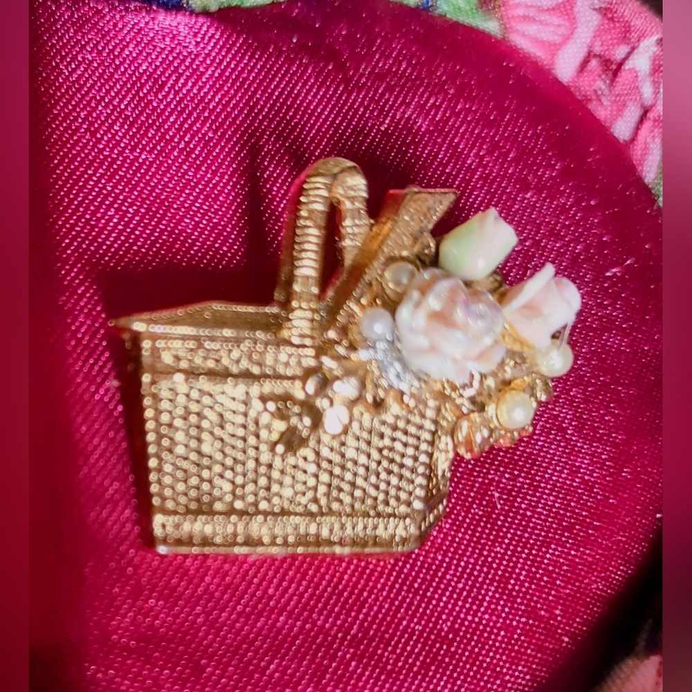 1928 Gold Basket of Porcelain Flowers Brooch